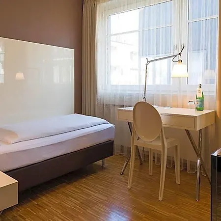Hotel Santo