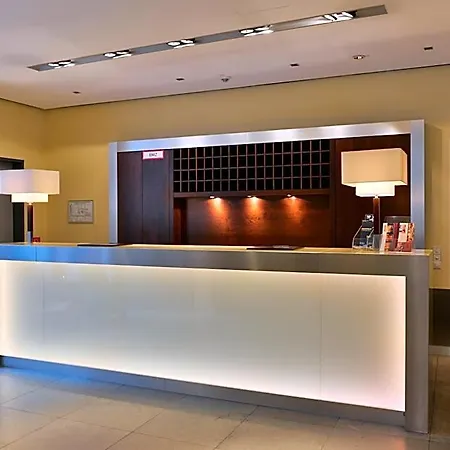 Santo Hotel Kolonia