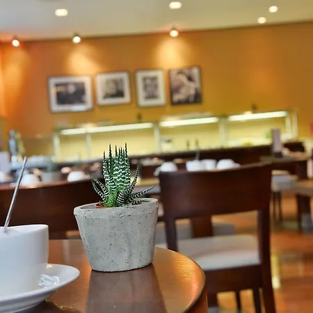 Hotel Santo Kolín nad Rýnem